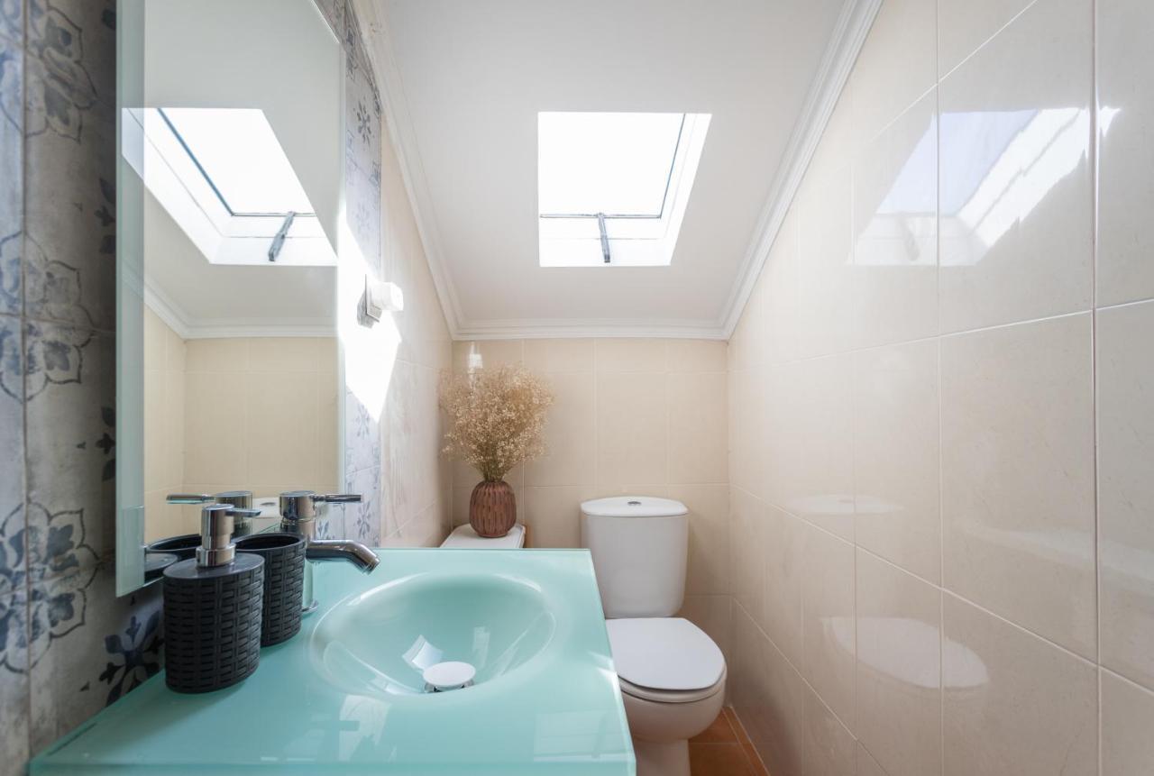 Rato Cozy 3Br W/Balcony - By Lu Holidays Appartement Lissabon Buitenkant foto