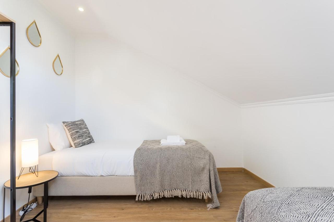 Rato Cozy 3Br W/Balcony - By Lu Holidays Appartement Lissabon Buitenkant foto